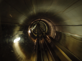 intérieur d'un tunnel